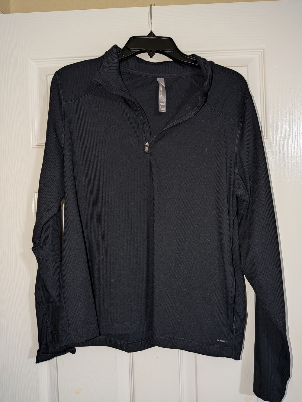 Mondetta Black Quarter-Zip Pullover